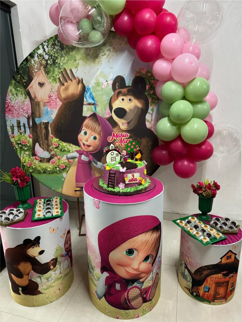 Kit P Masha E O Urso Com Balão - labeladecor