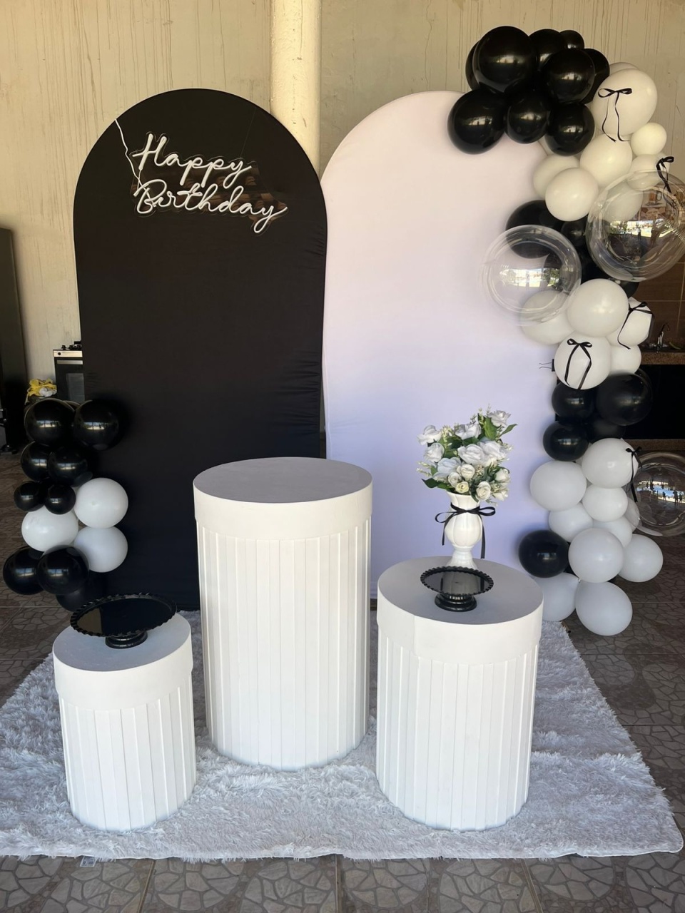 Kit M Romano Branco Com Preto  - labeladecor