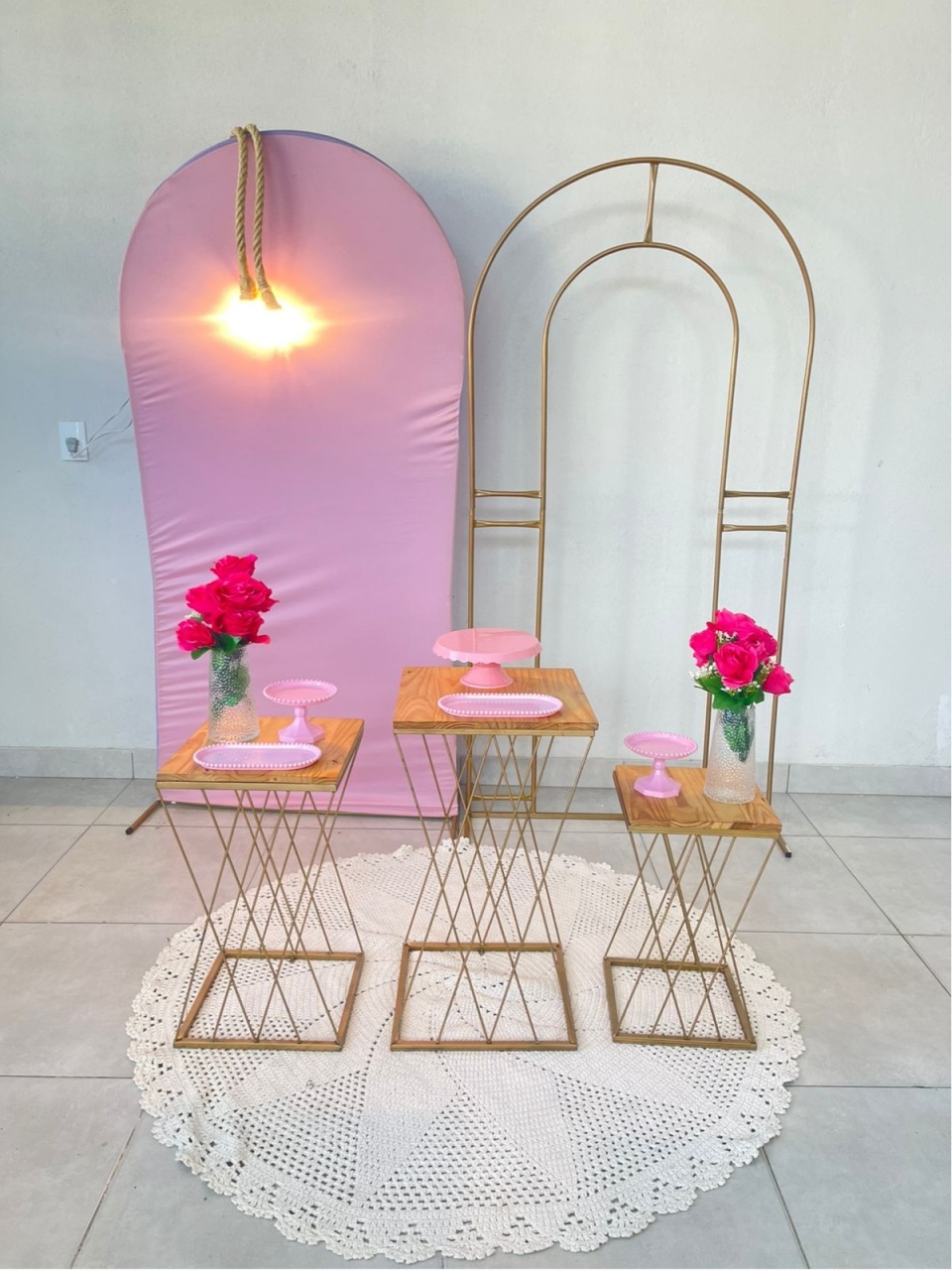 Kit M Romano Rosa + Painel Vasado Com Balão - labeladecor