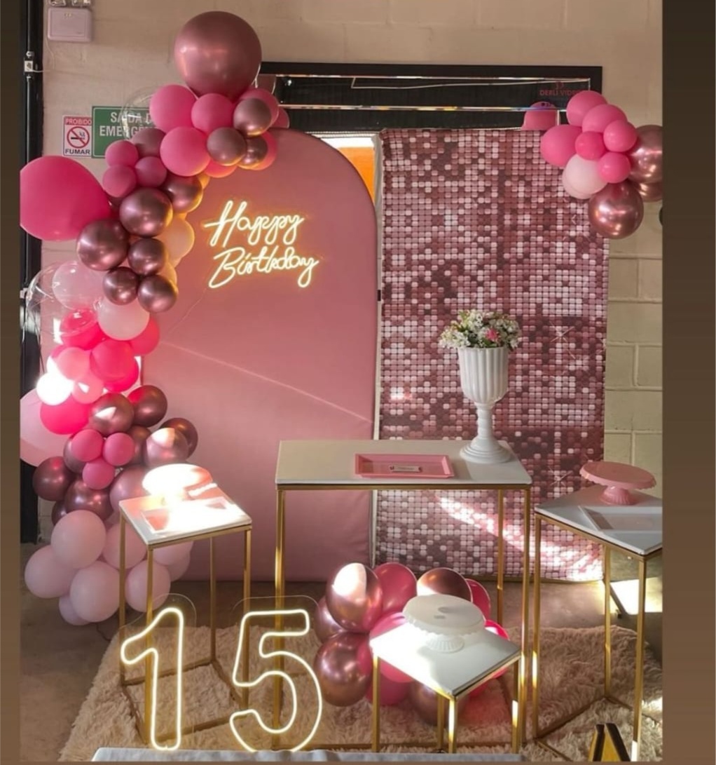 Kit Gg Romano Rosa E Painel Quadrado Com Balão - labeladecor