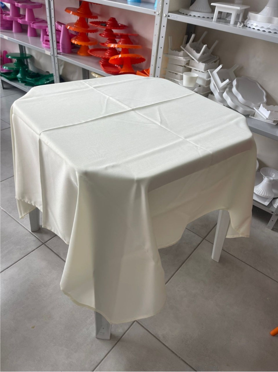 Forro de Mesa Bege Claro  - labeladecor