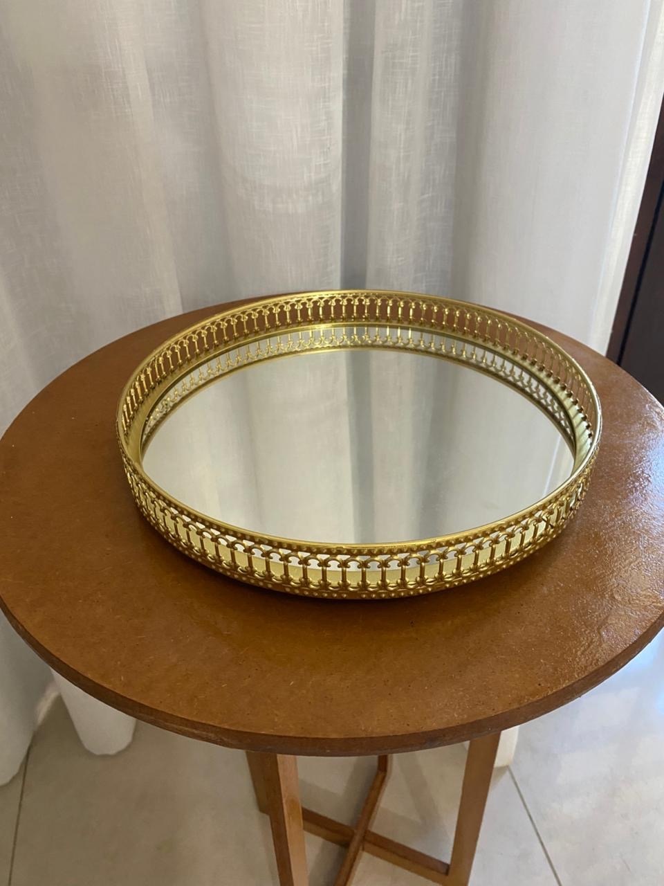 Bandeja Com Borda Dourada  - Balões decor