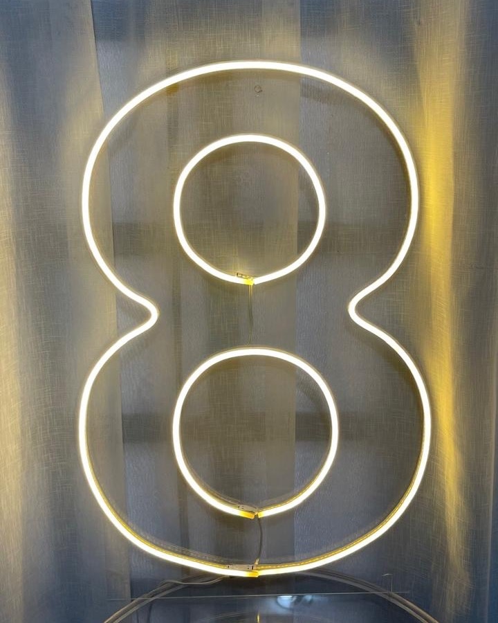 Led Número 8 Grande Quente - Balões decor