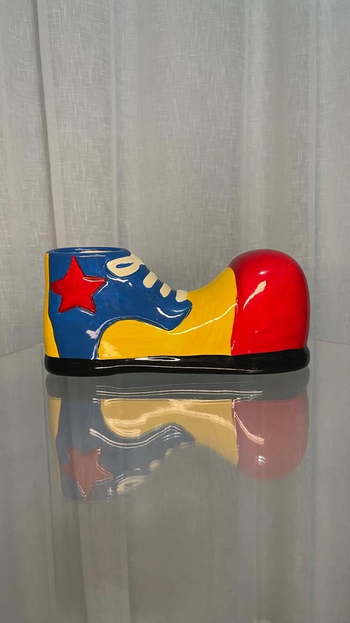 Sapato Palhaço de Cerâmica - Balões decor