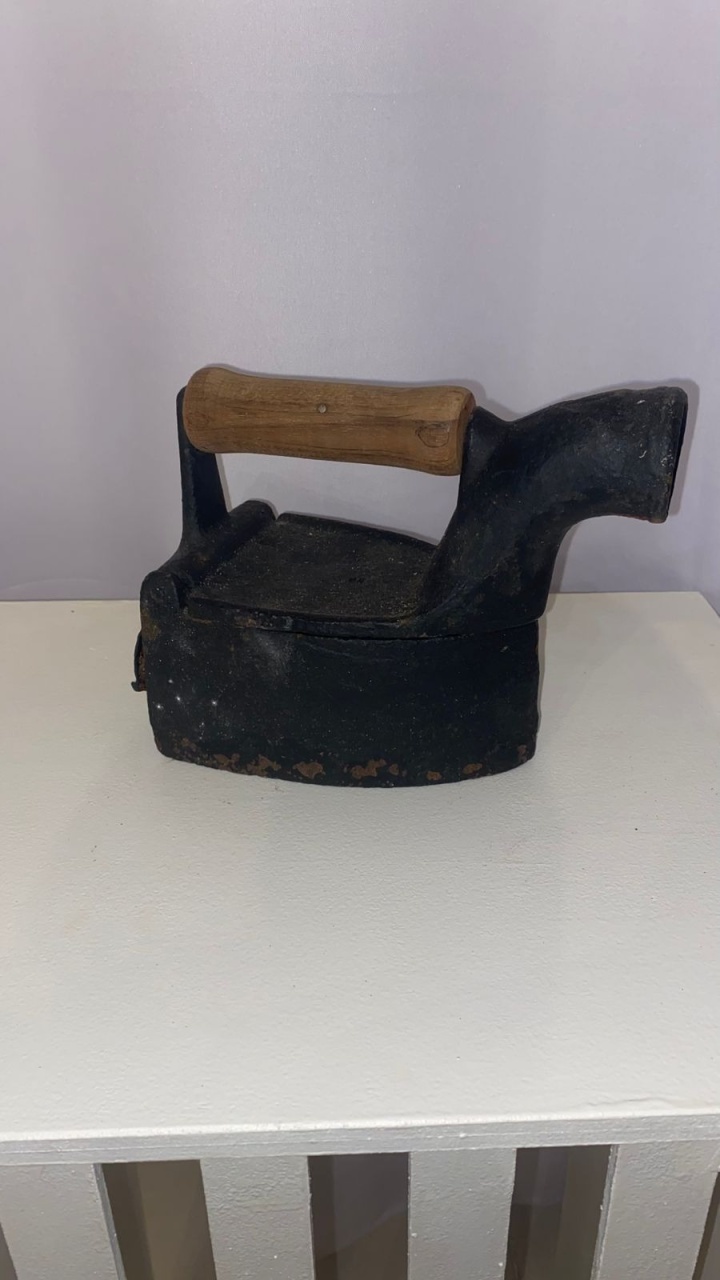 Ferro de Passar Antigo(A Carvão) - Balões decor