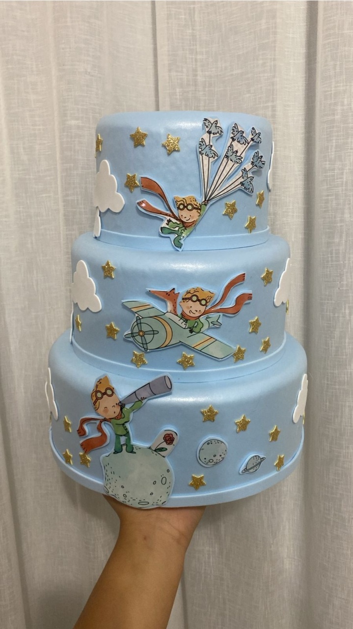 Bolo Pequeno Princípe - Balões decor