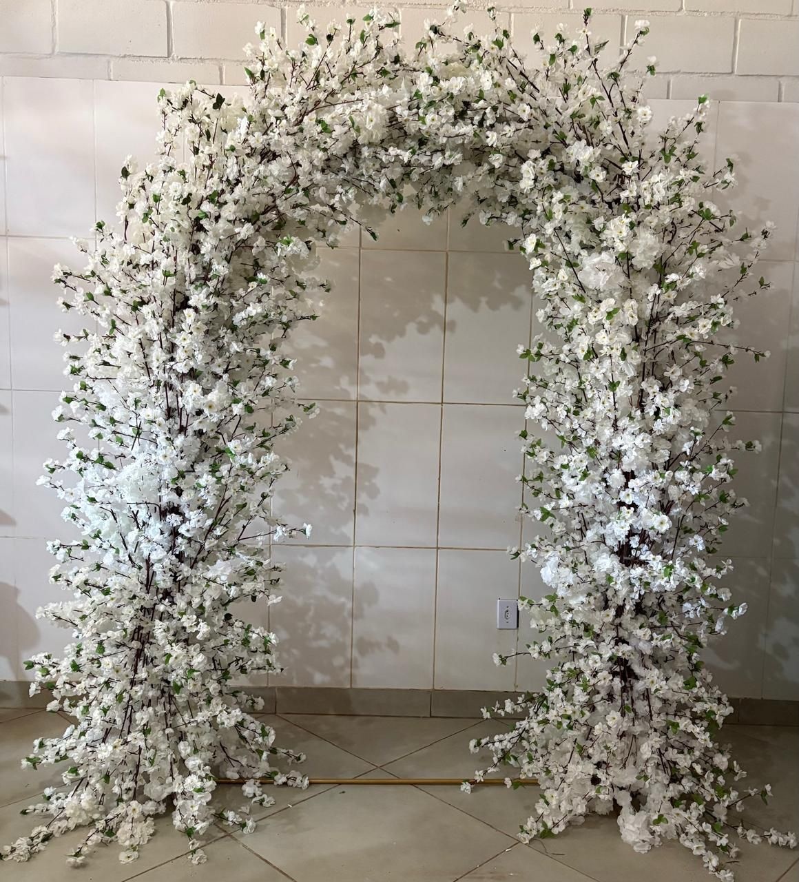 Arco de Cerejeira Branco - PEGUE E MONTE CLOTILDE ALBA