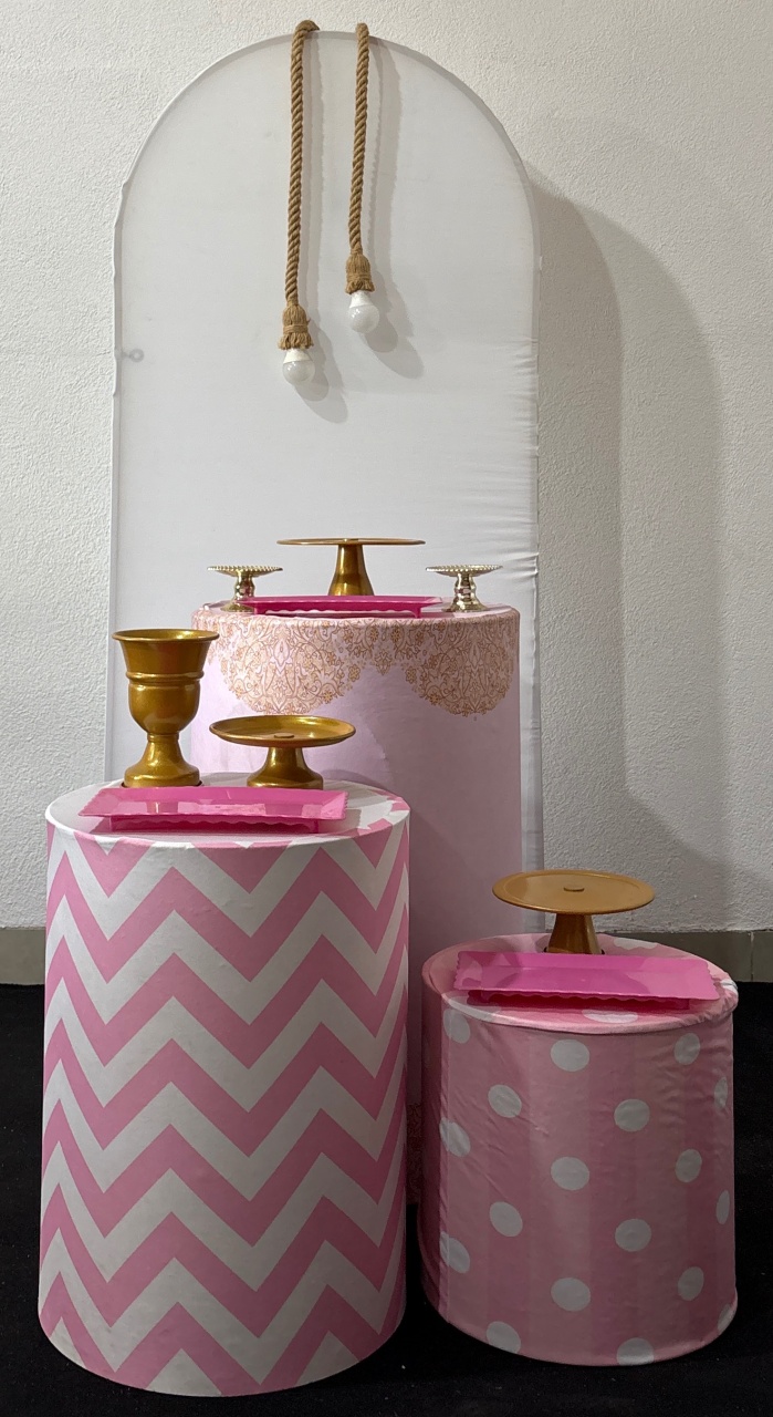 Branco E Rosa Com Luz - PEGUE E MONTE CLOTILDE ALBA