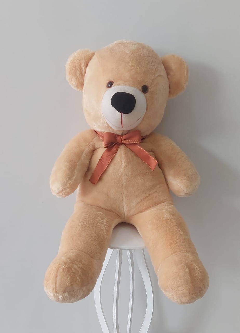 Urso Pelúcia Laço Bege - maedecorapegueemonte