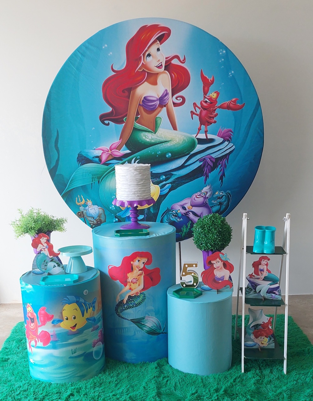 Pequena Sereia / Ariel  - maedecorapegueemonte