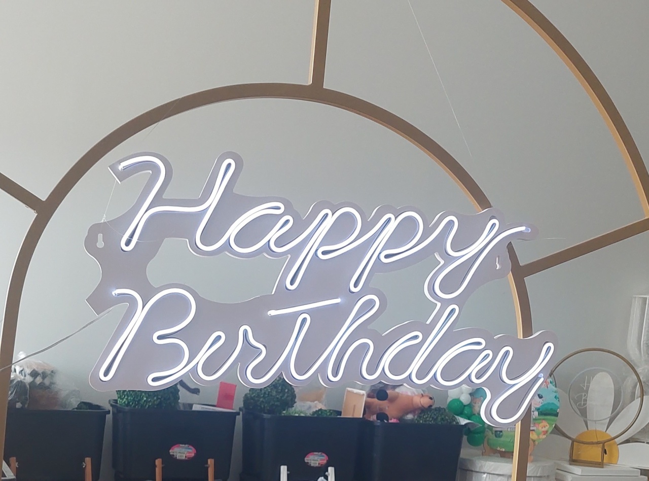 Led Happy Birthday  - maedecorapegueemonte