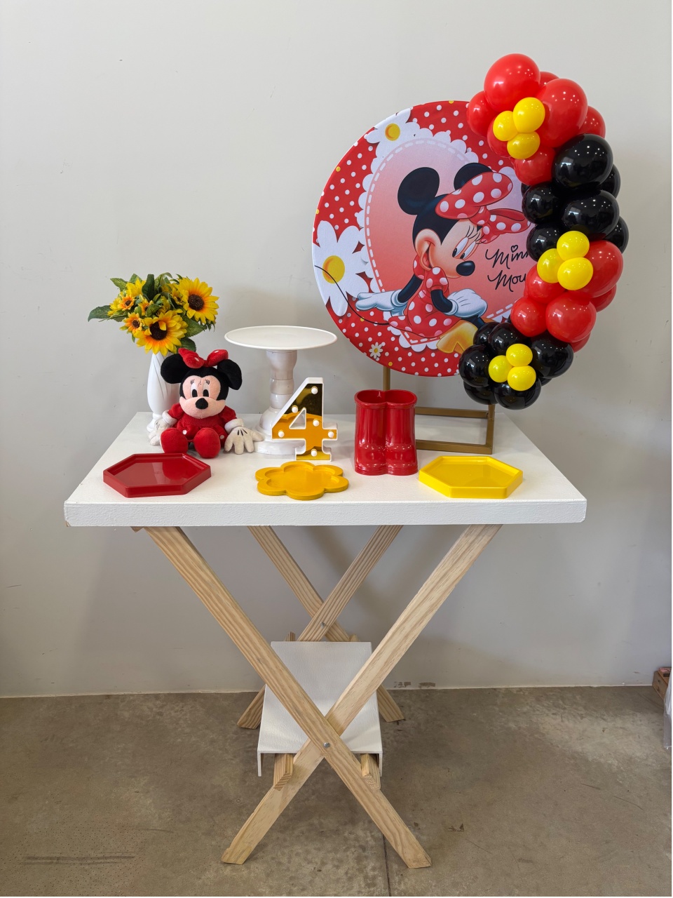 Mini Kit Minnie Vermelha - maedecorapegueemonte