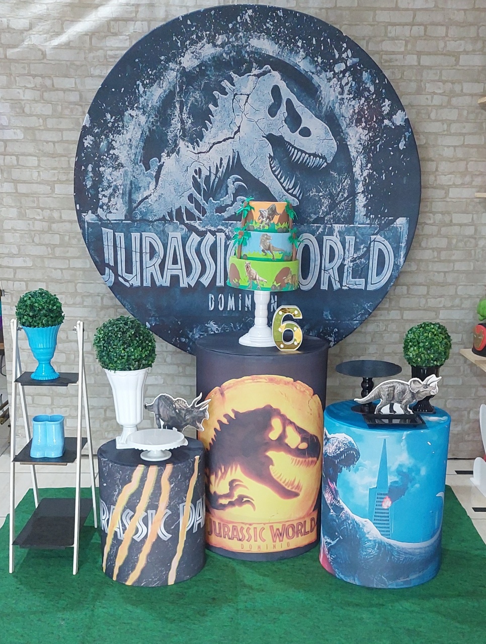 Jurassic World  - maedecorapegueemonte