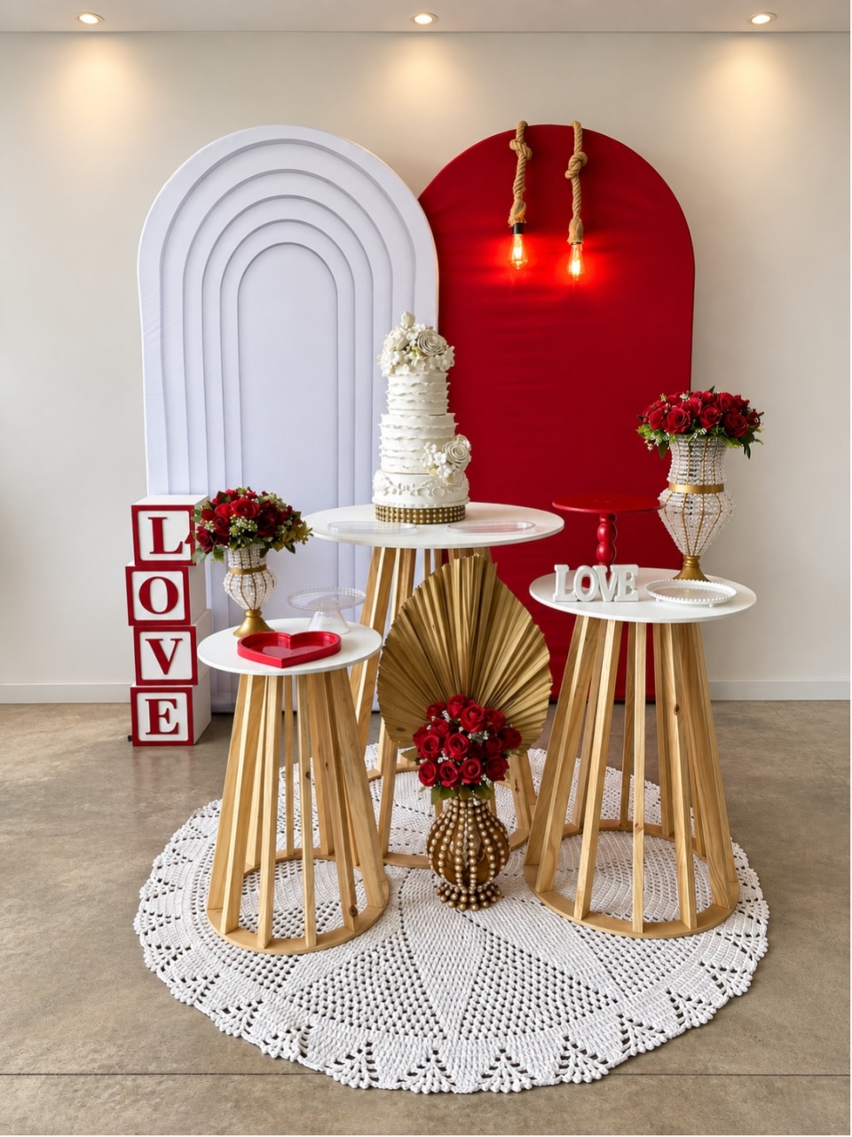 Casamento Composição Branco Com Vermelho - maedecorapegueemonte