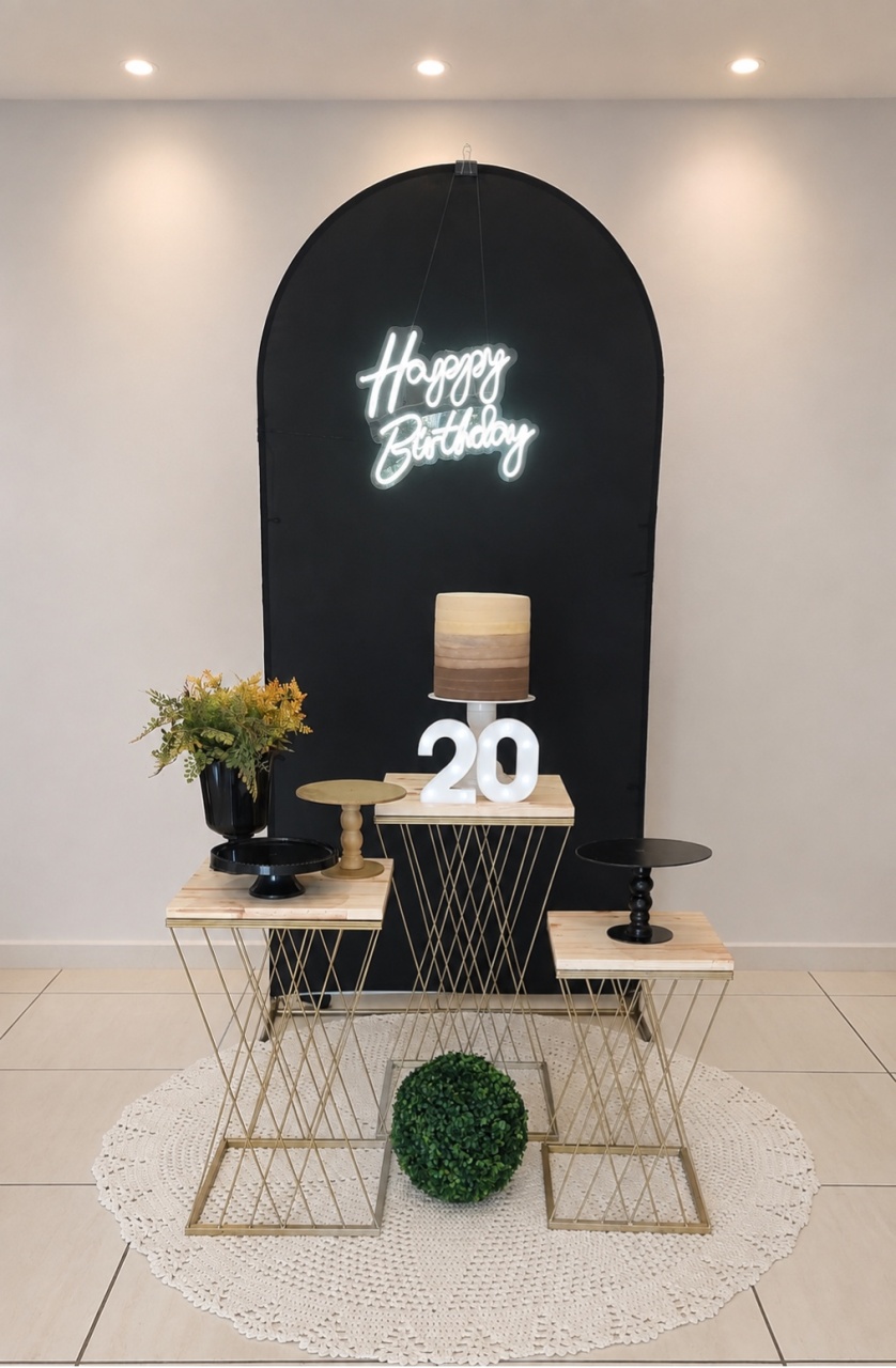Preto Oval Com Mesas de Ferro - maedecorapegueemonte