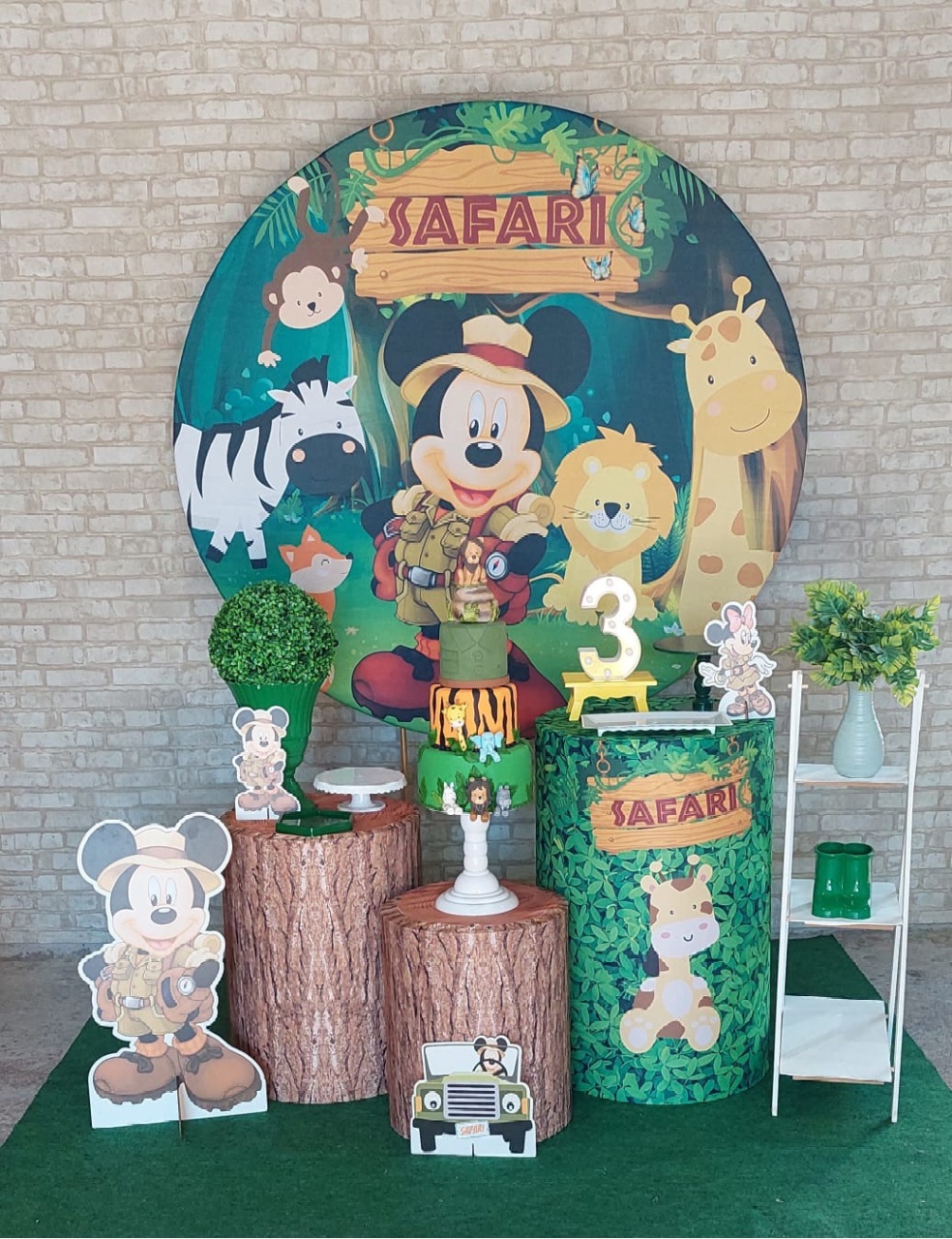 Mickey Safari  - maedecorapegueemonte