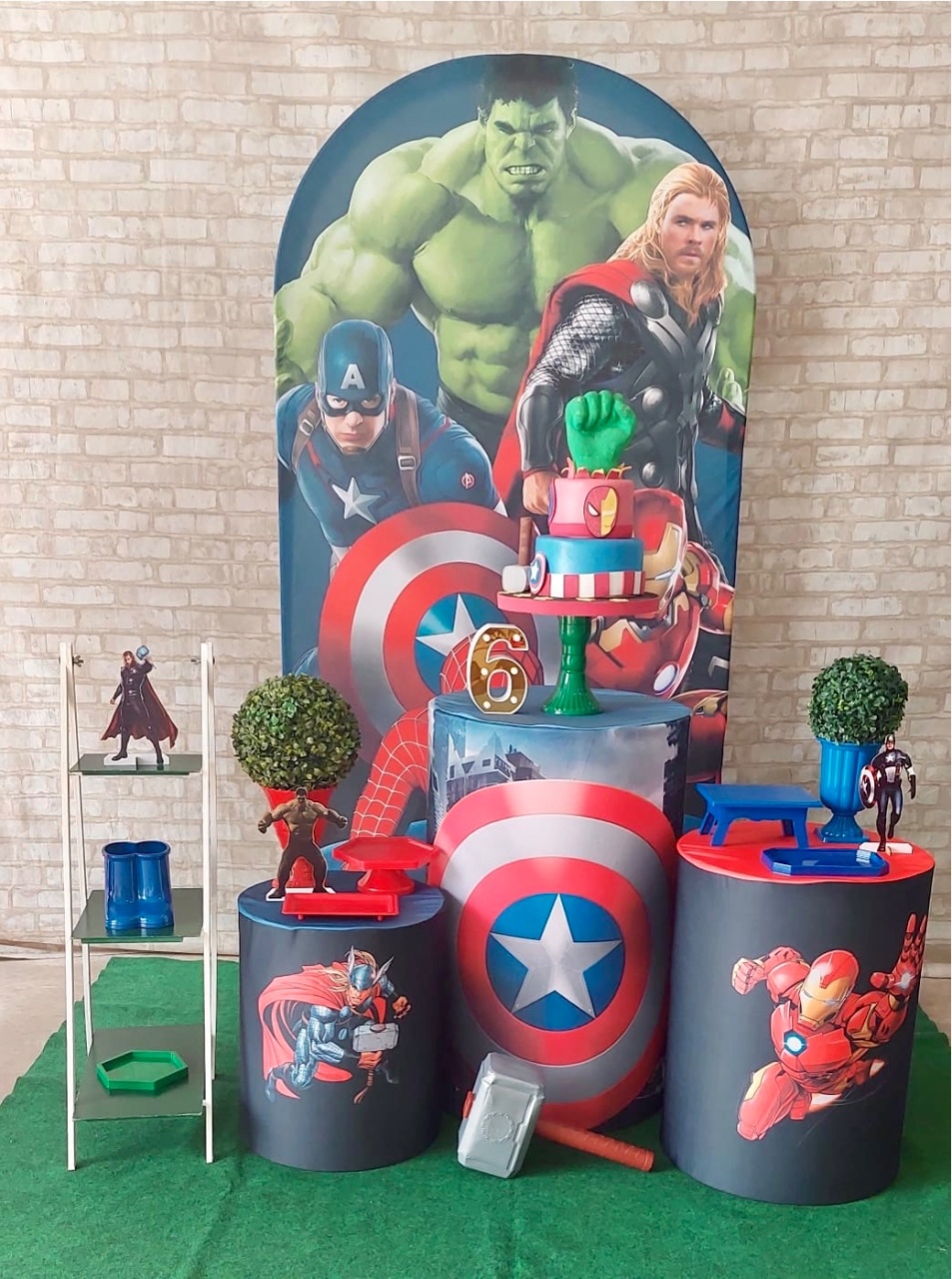 Vingadores Oval - maedecorapegueemonte