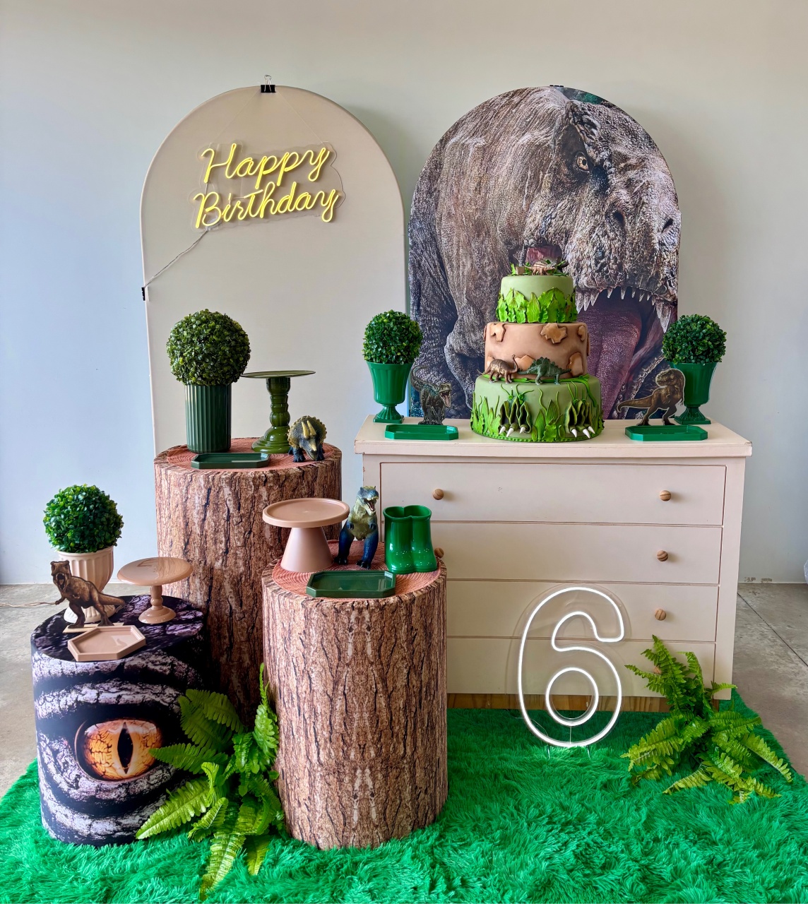 Composição Dinossauro 🦖  - maedecorapegueemonte