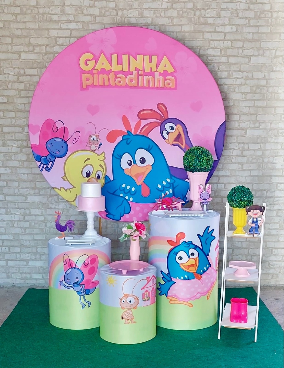 Galinha Pintadinha Menina - maedecorapegueemonte