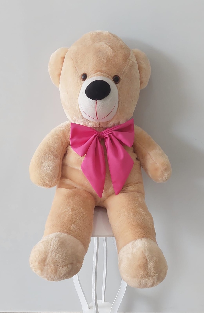 Urso Pelúcia Laço Rosa - maedecorapegueemonte
