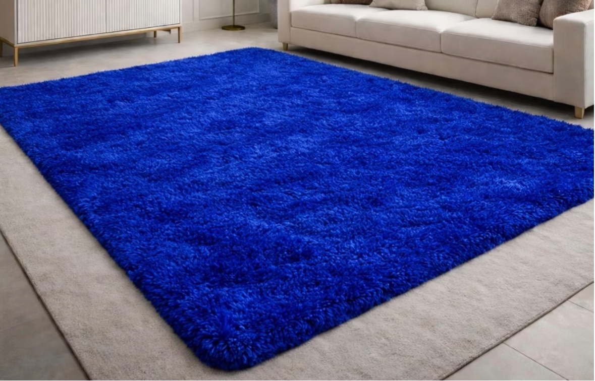 Tapete Peludo Azul Royal - maedecorapegueemonte