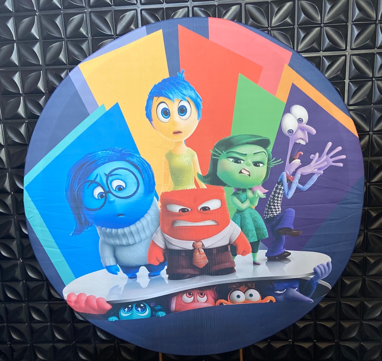 Painel Divertidamente 2 - MN Decorações 
