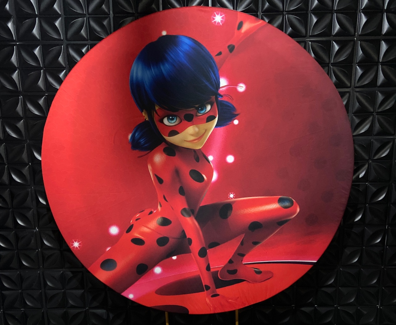 Painel Miraculous - MN Decorações 