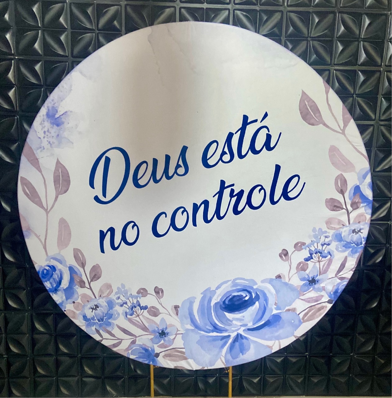 Painel Deus Está No Controle Frases - MN Decorações 