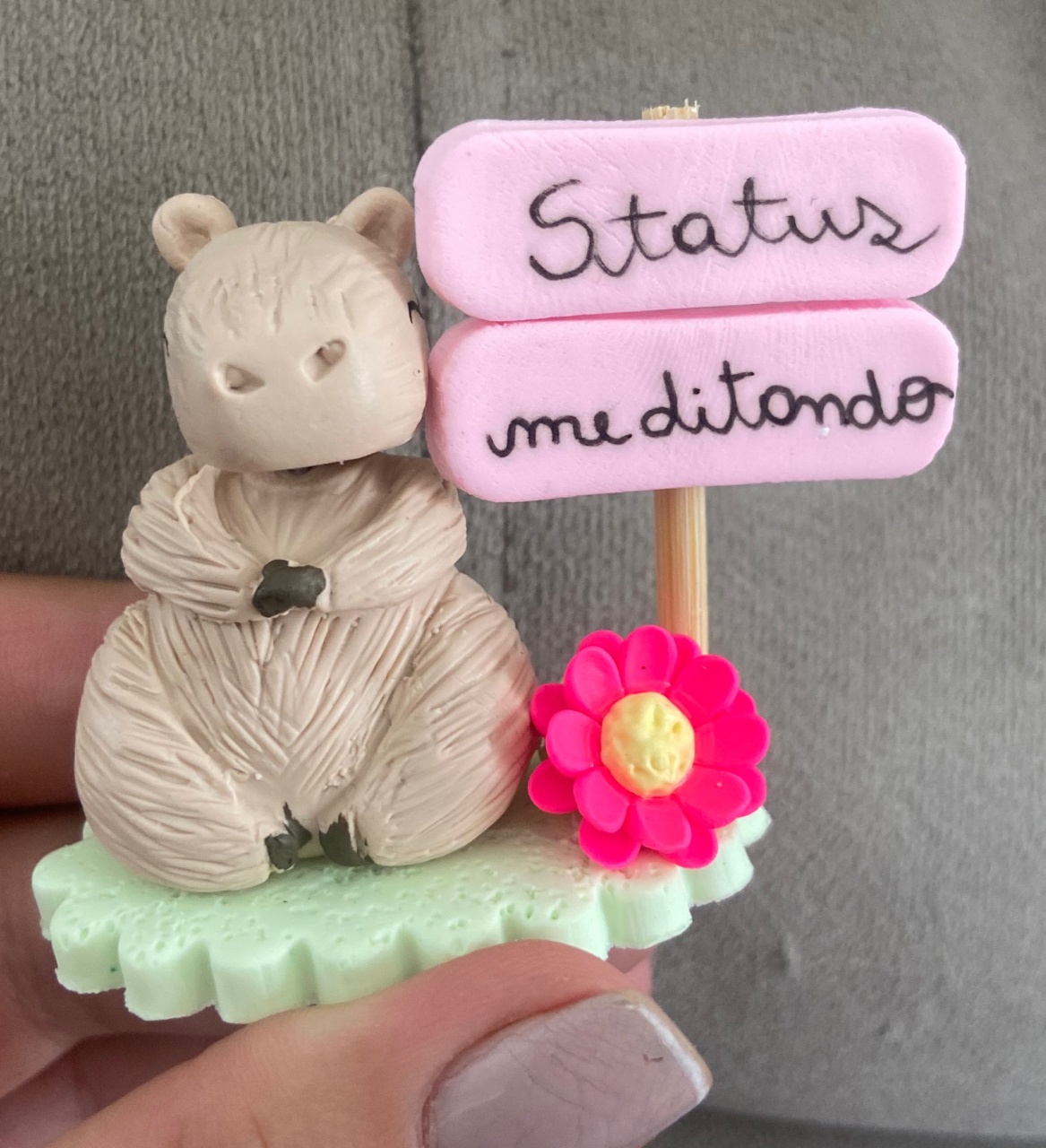 Capivara Biscut Chimarrão - MN Decorações 