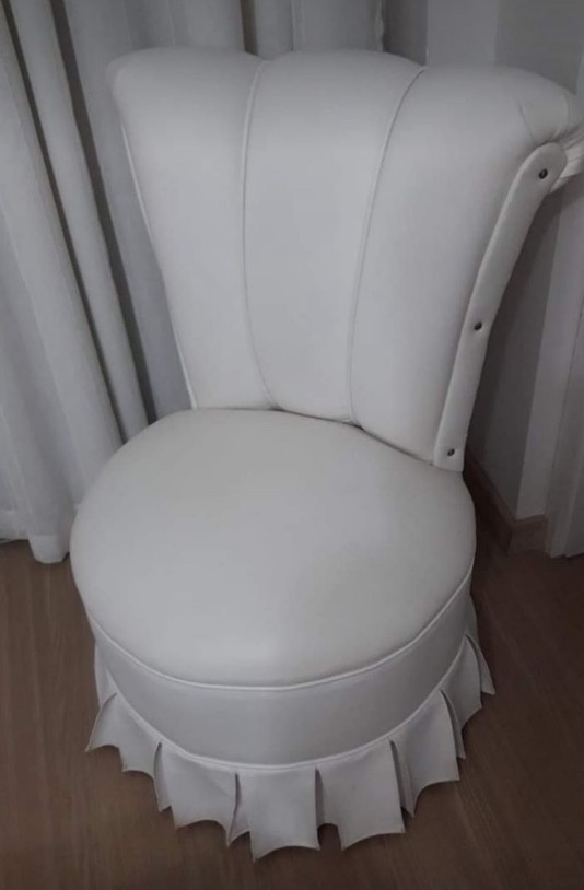 Poltrona  - MN Decorações 