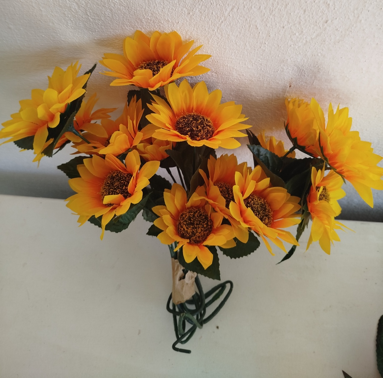 Arranjo de Flores Girassol  - Cantinho da Lene , pegue e monte sua festa!