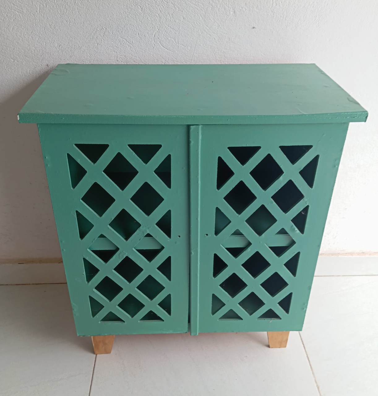 Cômoda Verde Duas Portas  - Cantinho da Lene , pegue e monte sua festa!