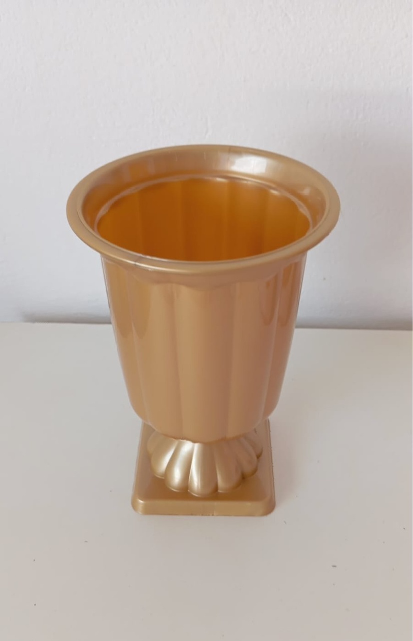 Jarro Dourado P - Cantinho da Lene , pegue e monte sua festa!