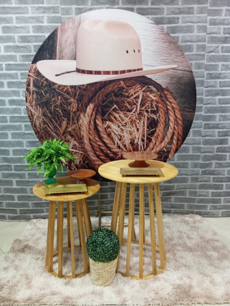 Cowboy+Cones - MadriPegueMonte