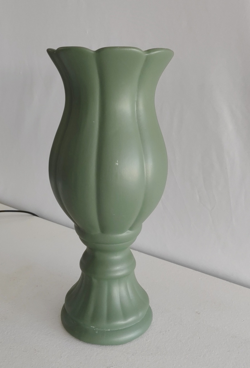 Vaso Tulipa Verde Oliva  - Mariah locação