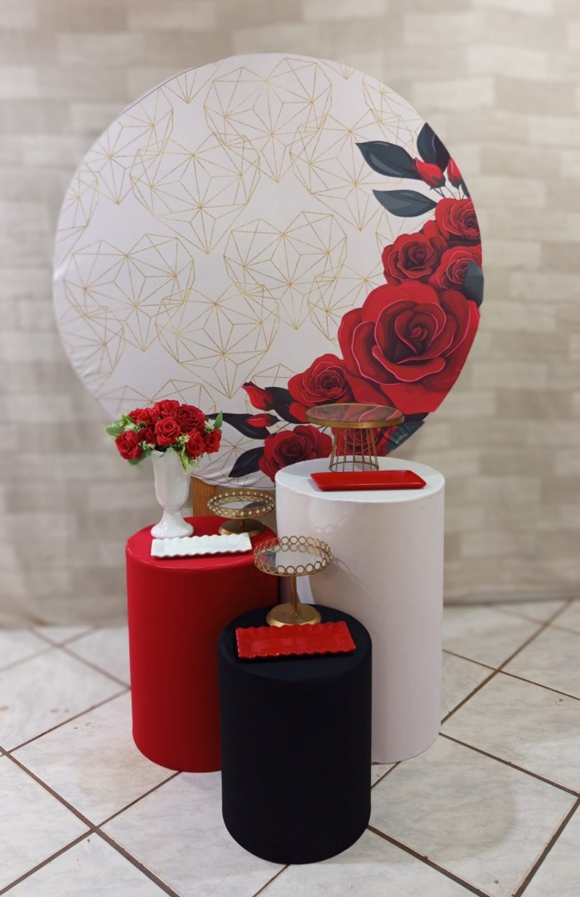 Kit Floral Vermelho - Mariah locação