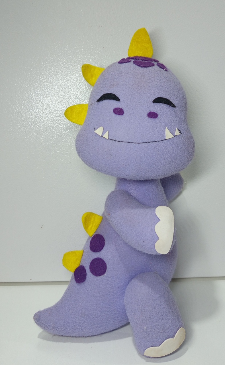 Feltro Dino Baby Lilás  - Mariah locação