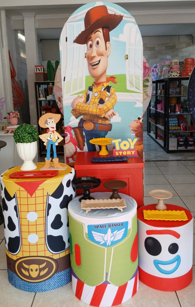 Kit Toy Story Wood Romano 2 - Mariah locação