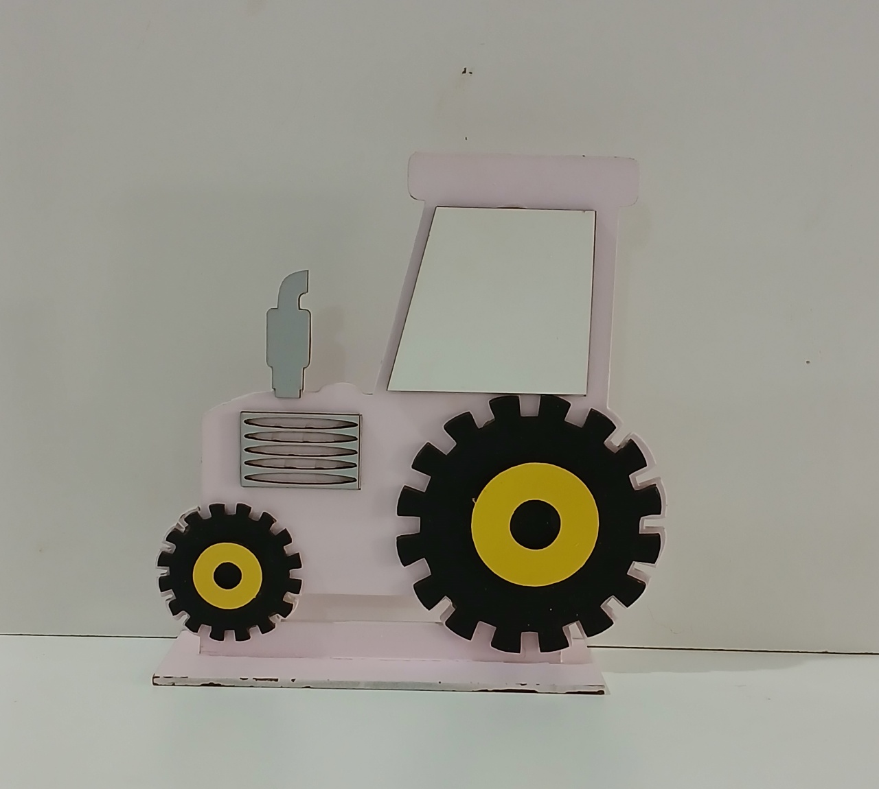 Display Trator Rosa - Mariah locação