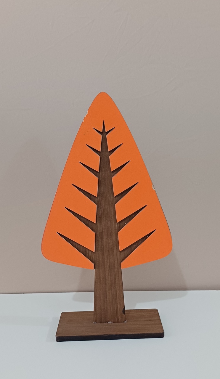 Display de Mesa 3D Pinheiro Laranja  - Mariah locação