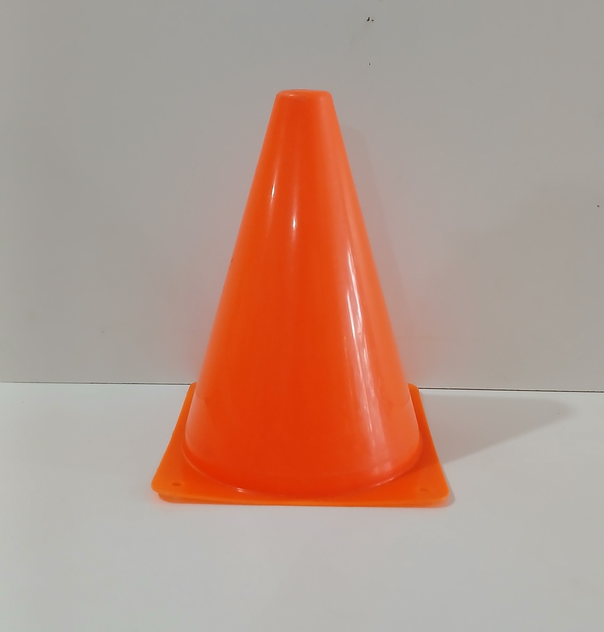Cone de Mesa - Mariah locação