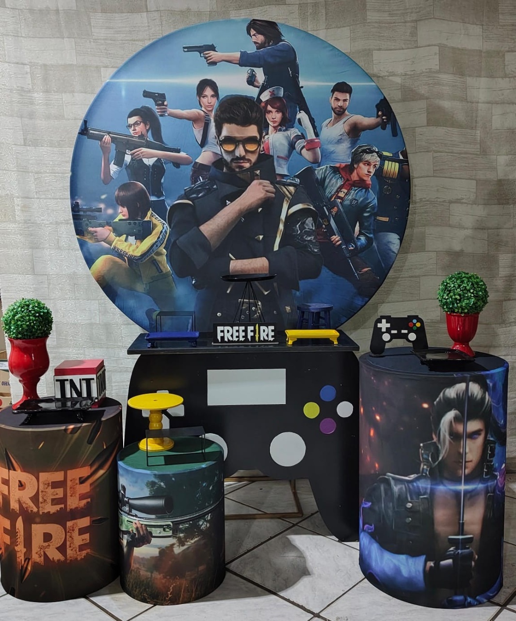 Kit Free Fire 2 - Mariah locação