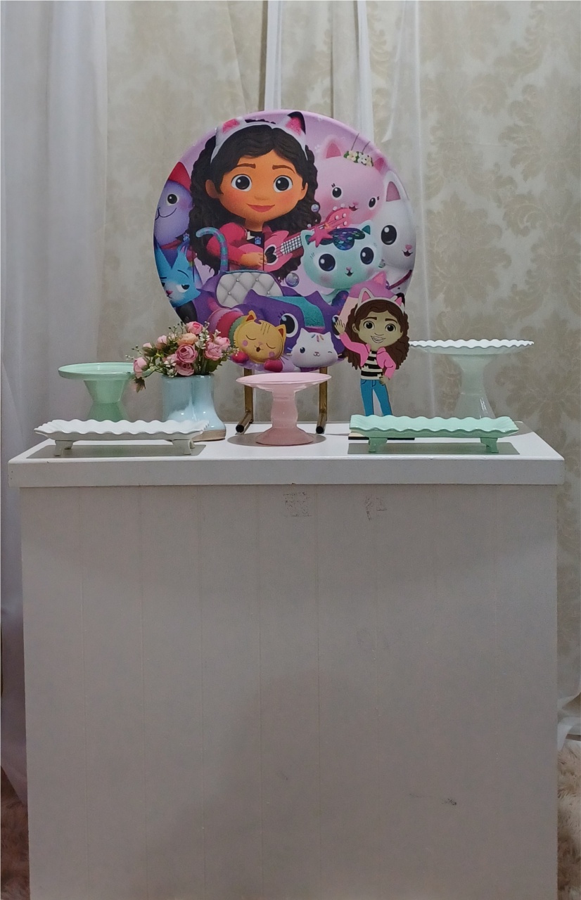 Kit Mini C/Mesa Casa Mágica da Gabi 2 - Mariah locação