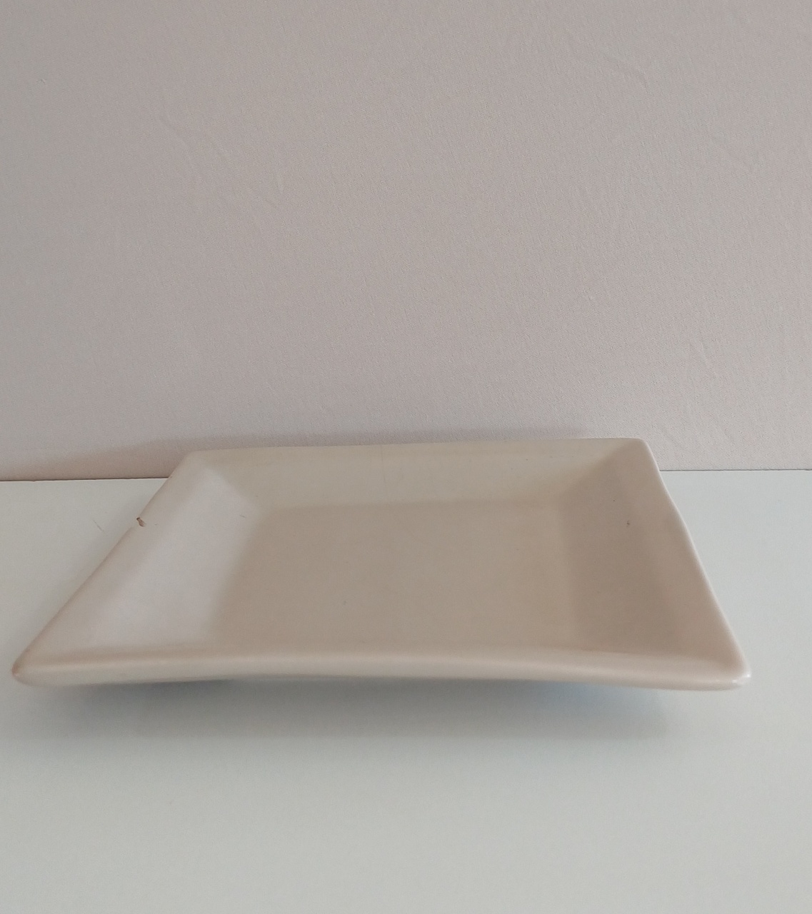 Doceira Quadrada Creme  - Mariah locação