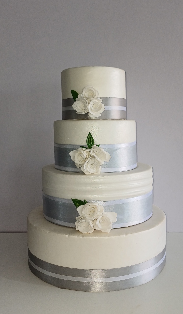 Bolo Casamento 4 Andares  - Mariah locação