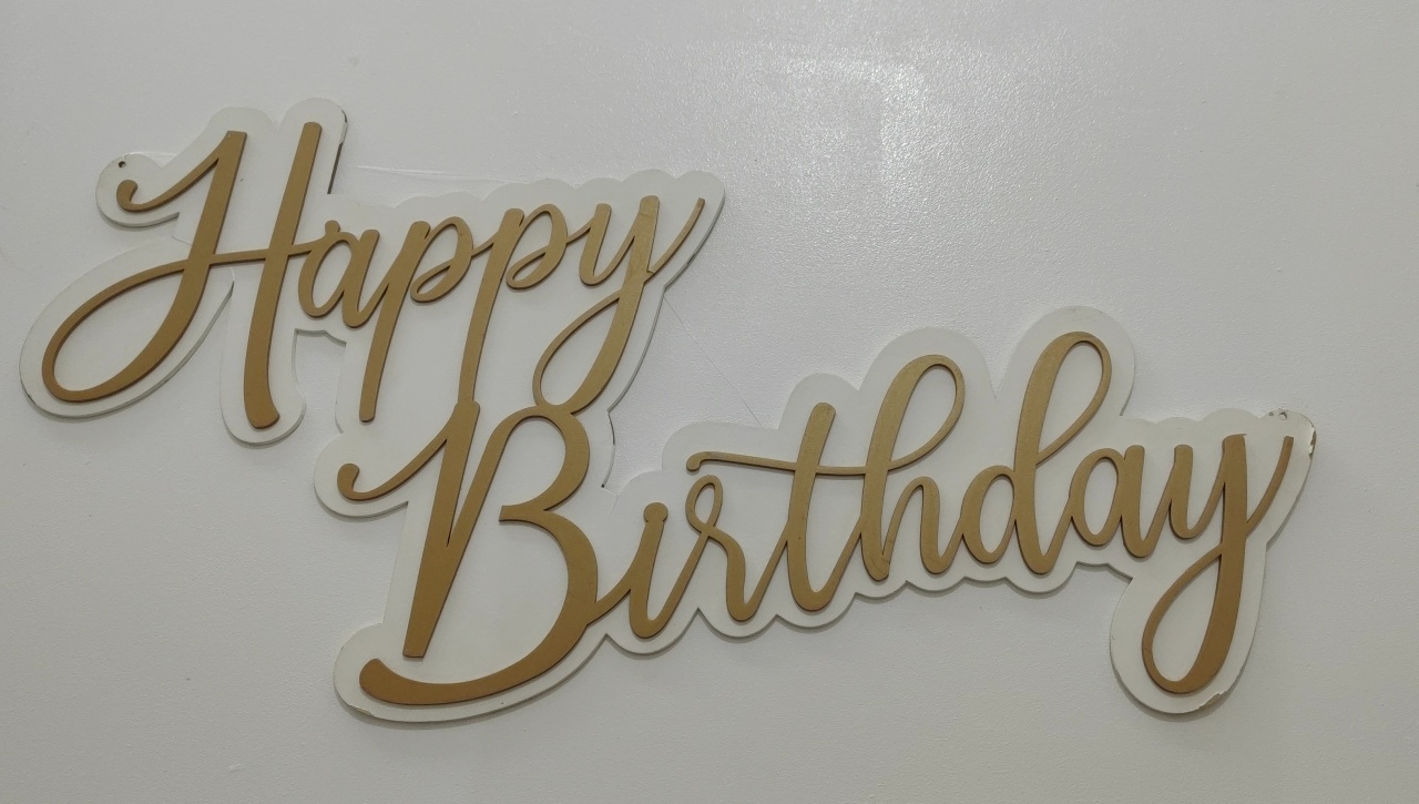 Letreiro Mdf Happy Birthday  - Mariah locação