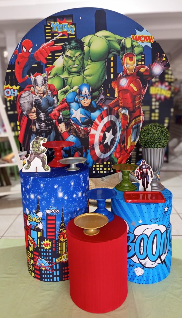 Vingadores Kit Econômico  - Mariah locação
