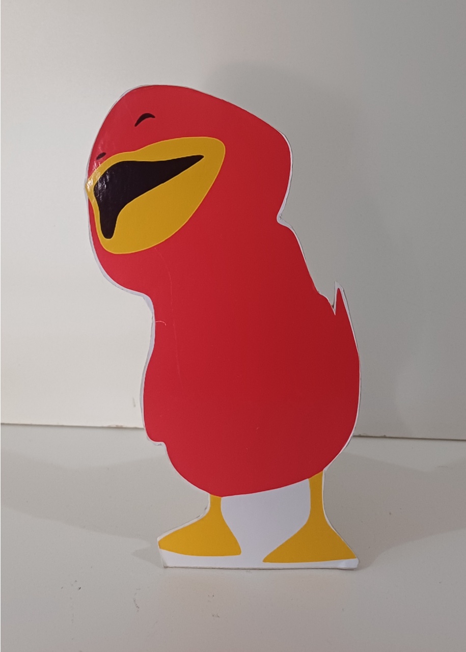 Display de Mesa Simples Patinho Vermelho Bento E Toto - Mariah locação