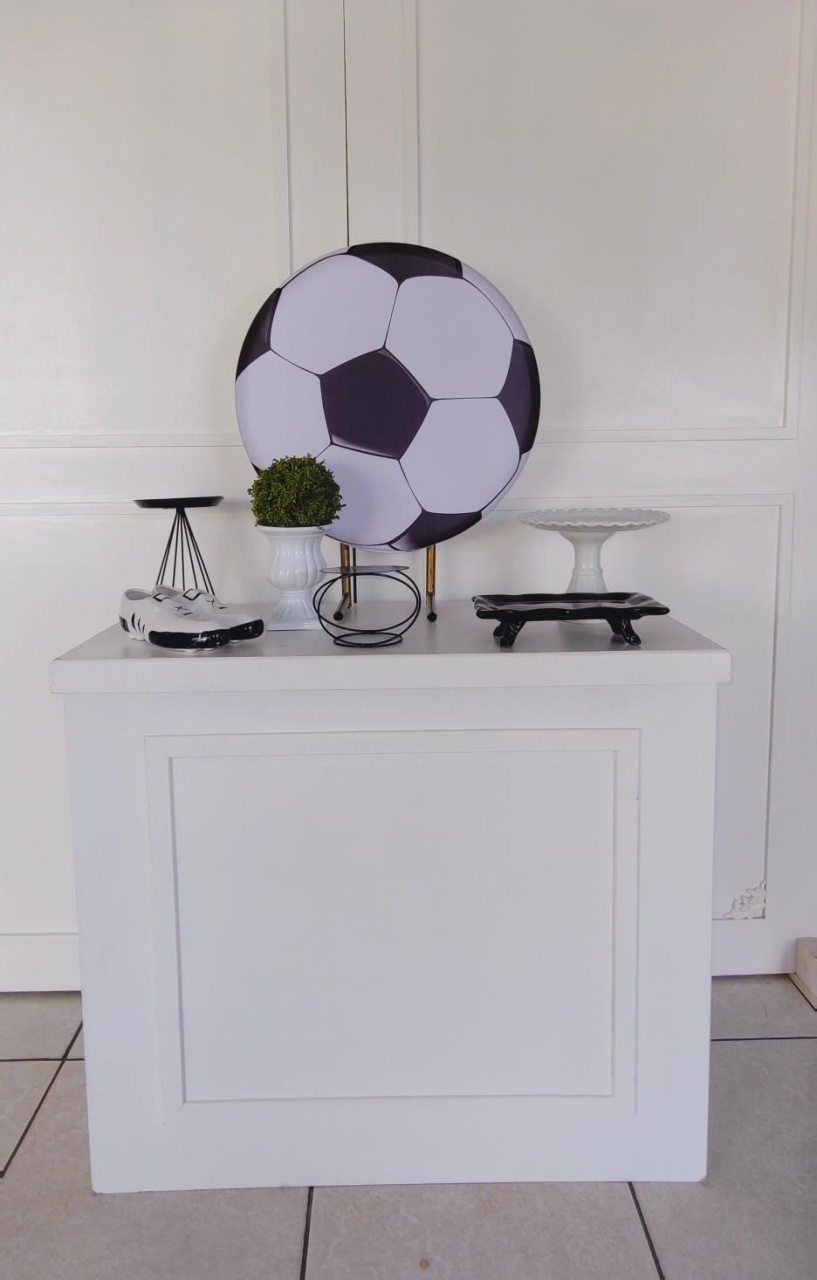 Mini Kit Futebol/Bola Com Mesa - Mariah locação