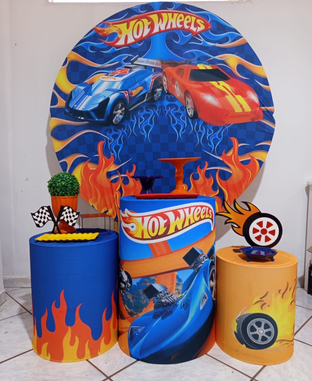 Kit Hotwheels 1 - Mariah locação